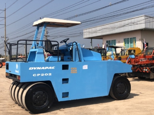 ขายรถบด 9 ล้อ DYNAPAC CP202 ปี 2000 นำเข้าเองจากญี่ปุ่น สภาพสวยพร้อมใช้ มีVDOการทำงานครับ ขายรถบด 9 ล้อ DYNAPAC CP202 ปี 2000 นำเข้าเองจากญี่ปุ่น สภาพสวยพร้อมใช้ มีVDOการทำงานครับ