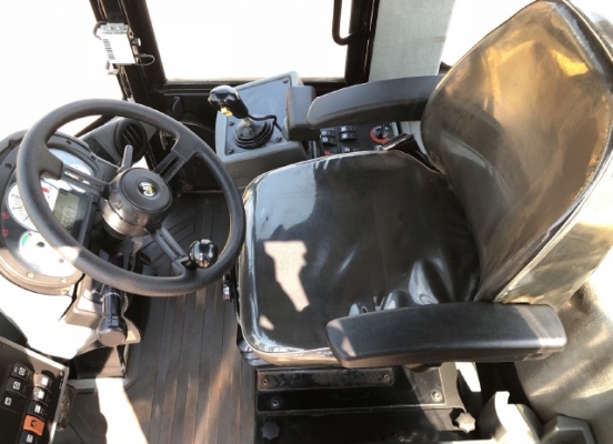 ขายรถตักล้อยาง CAT 924H ปี 2013 นำเข้าเองจากญี่ปุ่น สภาพสวยพร้อมใช้ มีVDOการทำงานครับ ขายรถตักล้อยาง CAT 924H ปี 2013 นำเข้าเองจากญี่ปุ่น สภาพสวยพร้อมใช้ มีVDOการทำงานครับ