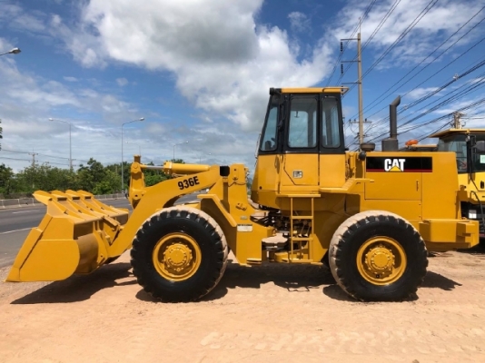 ขายรถตักล้อยาง CAT 936E นำเข้าเองจากญี่ปุ่น สภาพสวยพร้อมใช้ มีVDOการทำงานครับ