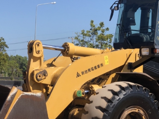 ขายรถตักล้อยาง CAT 962H นำเข้าเองจากญี่ปุ่น สภาพสวยพร้อมใช้ มีVDOการทำงานครับ ขายรถตักล้อยาง CAT 962H นำเข้าเองจากญี่ปุ่น สภาพสวยพร้อมใช้ มีVDOการทำงานครับ