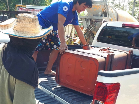 ส่งถังน้ำมัน สำหรับรถบรรทุก สวยๆ ขึ้นรถให้ลูกค้าจาก กทม ครับ ขอบคุณมากครับ ส่งถังน้ำมัน สำหรับรถบรรทุก สวยๆ ขึ้นรถให้ลูกค้าจาก กทม ครับ ขอบคุณมากครับ