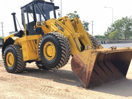 ขายรถตักล้อยาง KAWASAKI KLD80Z (เทียบเท่า WA350) นำเข้าเองจากญี่ปุ่น สภาพสวยพร้อมใช้ มีVDOการทำงานครับ ขายรถตักล้อยาง KAWASAKI KLD80Z (เทียบเท่า WA350) นำเข้าเองจากญี่ปุ่น สภาพสวยพร้อมใช้ มีVDOการทำงานครับ