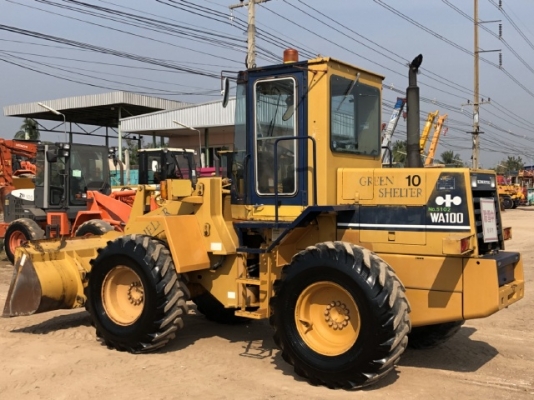 ขายรถตักล้อยาง KOMATSU WA100-1 นำเข้าเองจากญี่ปุ่น สภาพสวยพร้อมใช้ มีVDOการทำงานครับ