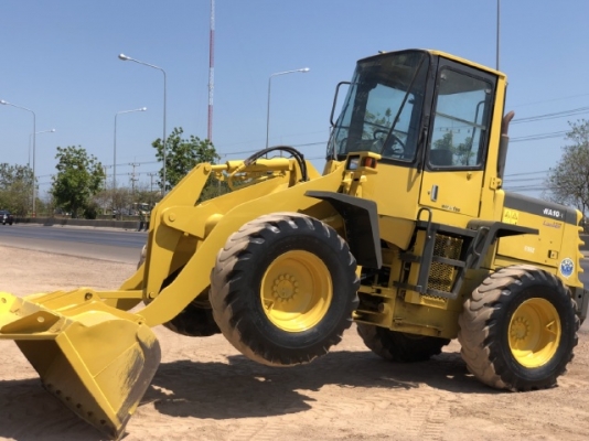 ขายรถตักล้อยาง KOMATSU WA100-3 นำเข้าเองจากญี่ปุ่น สภาพสวยพร้อมใช้ มีVDOการทำงานครับ ขายรถตักล้อยาง KOMATSU WA100-3 นำเข้าเองจากญี่ปุ่น สภาพสวยพร้อมใช้ มีVDOการทำงานครับ