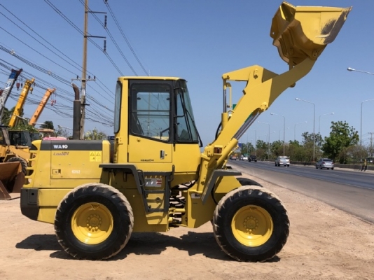 ขายรถตักล้อยาง KOMATSU WA100-3 นำเข้าเองจากญี่ปุ่น สภาพสวยพร้อมใช้ มีVDOการทำงานครับ ขายรถตักล้อยาง KOMATSU WA100-3 นำเข้าเองจากญี่ปุ่น สภาพสวยพร้อมใช้ มีVDOการทำงานครับ