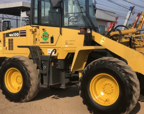 ขายรถตักล้อยาง KOMATSU WA100-5 แขนยาวพิเศษ นำเข้าเองจากญี่ปุ่น สภาพสวยพร้อมใช้ มีVDOการทำงานครับ