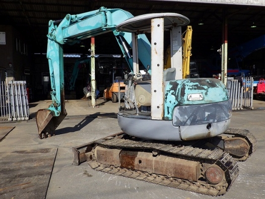 ขายรถขุด KOBELCO SK50UR-2 นำเข้าเองจากญี่ปุ่น สภาพสวยพร้อมใช้ ถึงเร็วๆนี้ครับ