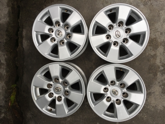 ล้อโตโยต้า ขอบ15+น๊อตเดิม ชุด4วง4500บ.ล้อไม่เบียดบิ่น สีเดิมสวยงามมากๆ สนใจโทร0879050181.ส่งได้ทั่วไทยครับ