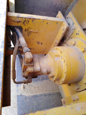 ขายรถบด CAT CS563 สภาพพร้อมไช้เอกสารทะเบียน