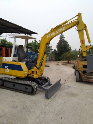 รถแบคโฮ KOMATSU PC20 รุ่น 6 รถเก่านอกนำเข้า ยังไม่เคยใช้งานในไทย เครื่องดี ปั๊มดี แท็กยางใหม่ สภาพดีพร้อมใช้งาน มีเอกสารใบอินวอยซ์ มี VDO การทำงานให้ชม