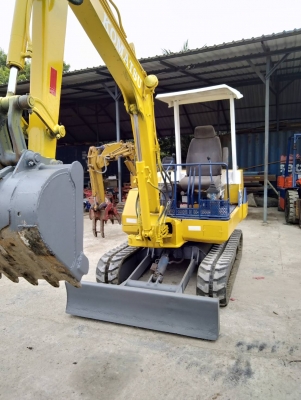 รถแบคโฮ KOMATSU PC20 รุ่น 6 รถเก่านอกนำเข้า ยังไม่เคยใช้งานในไทย เครื่องดี ปั๊มดี แท็กยางใหม่ สภาพดีพร้อมใช้งาน มีเอกสารใบอินวอยซ์ มี VDO การทำงานให้ชม