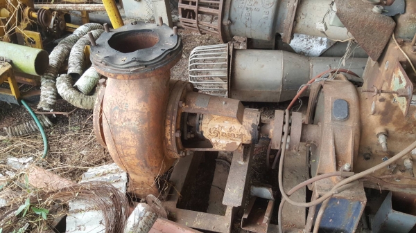 ขาย เครื่องสูบน้ำ ปั้มขนาด 8 นิ้ว เครื่องยนต์ ISUZU 6 สูบ มีท่อต่อให้อีก 7 ท่อน ราคาต่อรองได้ ขาย เครื่องสูบน้ำ ปั้มขนาด 8 นิ้ว เครื่องยนต์ ISUZU 6 สูบ มีท่อต่อให้อีก 7 ท่อน ราคาต่อรองได้