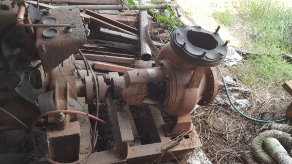 ขาย เครื่องสูบน้ำ ปั้มขนาด 8 นิ้ว เครื่องยนต์ ISUZU 6 สูบ มีท่อต่อให้อีก 7 ท่อน ราคาต่อรองได้ ขาย เครื่องสูบน้ำ ปั้มขนาด 8 นิ้ว เครื่องยนต์ ISUZU 6 สูบ มีท่อต่อให้อีก 7 ท่อน ราคาต่อรองได้