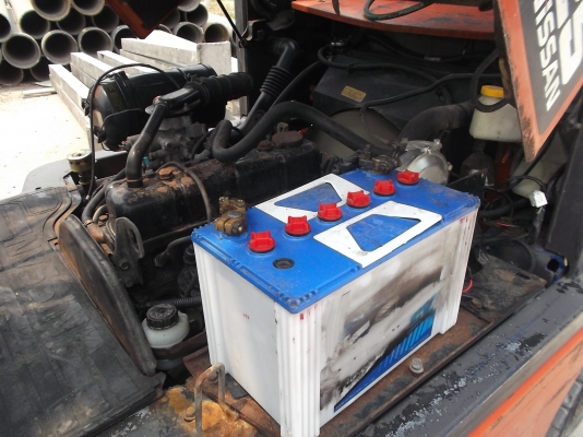 ขายรถฟอร์คลิฟต์ NISSAN 2.5 TON ยกได้สูง 4.80 ม. ใช้แก๊ส