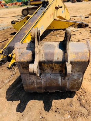 ขายค่ะ!! บุ้งกี๋..ถอดจากรถสำหรับใส่รถขุด 200 สภาพสวยๆๆ ค่ะ