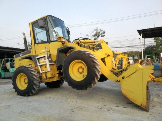 ขาย รถตักล้อยาง KOMATSU WA100-3 เครื่อง 6สูบ นำเข้าจากญี่ปุ่น โทร.090-986-2521 อ๊อบ