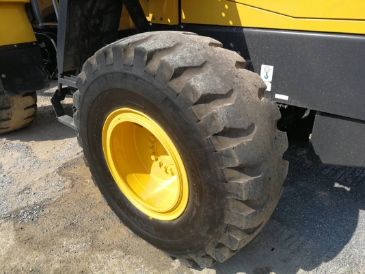 โปรโมชั่นครบรอบ 5ปี ขายถูก KOMATSU WA320-6 สภาพสวย นำเข้าจากญี่ปุ่น โทร.090-986-2521 อ๊อบ