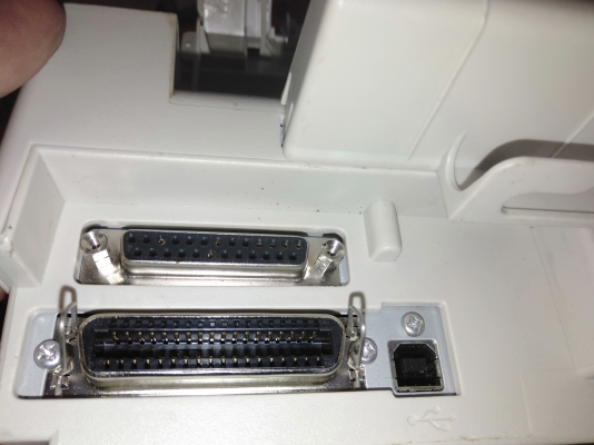 Epson LQ300+ll USB เครื่องดอท มือสอง ราคาถูก ใช้งานได้ 100 \% 1,950 บาท รวมส่ง 0981764644