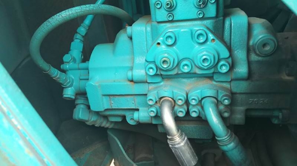 ขาย รถขุด KOBELCO SK100-3 mark-v super จอล่าง นำเข้าจาก ญี่ปุ่น โทร.090-986-2521 อ๊อบ