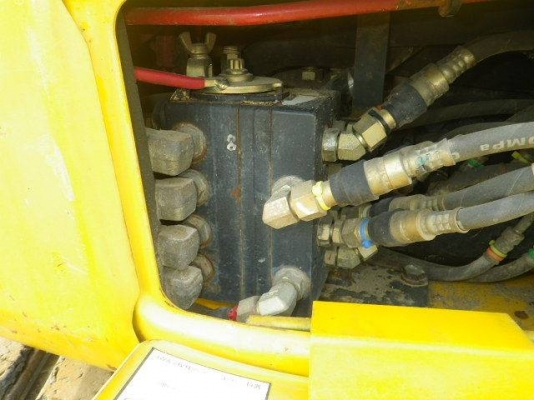 ขาย รถขุดเล็ก KOMATSU PC30MR-3 เก๋ง สวยๆ นำเข้าจากญี่ปุ่น โทร.090-986-2521 อ๊อบ