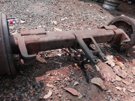 เพลาเหลี่ยม3H. เพลาเสริมล้อหลัง ถอดลงจากสิบล้อสามH  เพลาเดี่ยว