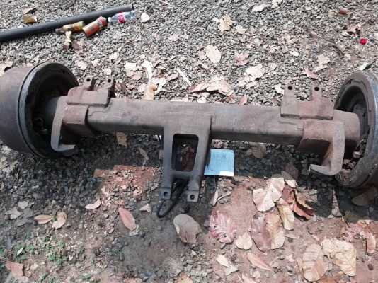 เพลาเหลี่ยม3H. เพลาเสริมล้อหลัง ถอดลงจากสิบล้อสามH  เพลาเดี่ยว