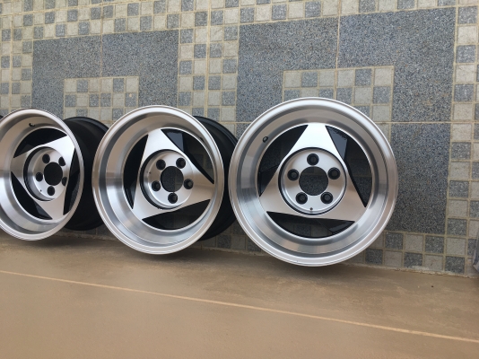 ล้อขอบ15กว้าง8นิ้ว ออฟเซต-5 ทำสีมาใหม่ 0850005579 ส่งได้ทั่วไทย ล้อขอบ15กว้าง8นิ้ว ออฟเซต-5 ทำสีมาใหม่ 0850005579 ส่งได้ทั่วไทย