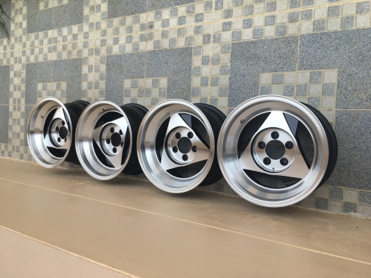 ล้อขอบ15กว้าง8นิ้ว ออฟเซต-5 ทำสีมาใหม่ 0850005579 ส่งได้ทั่วไทย ล้อขอบ15กว้าง8นิ้ว ออฟเซต-5 ทำสีมาใหม่ 0850005579 ส่งได้ทั่วไทย