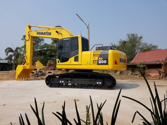 ขายด่วน!! Komatsu PC200-8MO ไมล์ 8300 สภาพสวยๆค่ะ