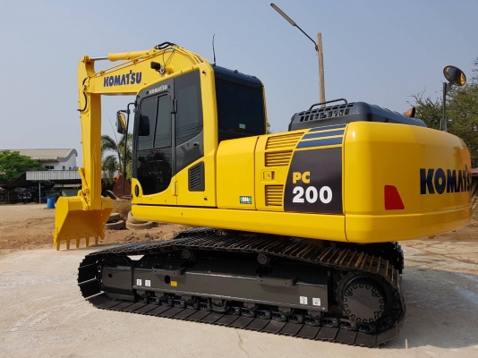 ขายด่วน!! Komatsu PC200-8MO ไมล์ 8300 สภาพสวยๆค่ะ