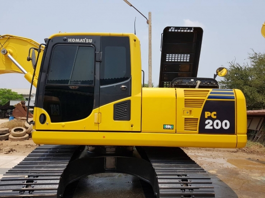 ขายด่วน!! Komatsu PC200-8MO ไมล์ 8300 สภาพสวยๆค่ะ