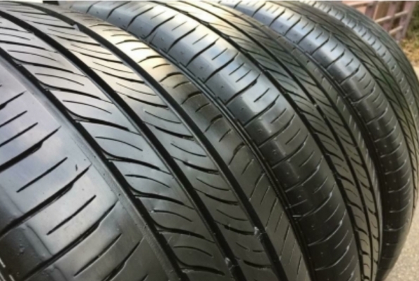 ยาง Dunlop 205 55 16 กลางปี18 ดอกเต็ม ไม่มีปะ ใช้ยาว ราคาไม่แพง ยาง Dunlop 205 55 16 กลางปี18 ดอกเต็ม ไม่มีปะ ใช้ยาว ราคาไม่แพง