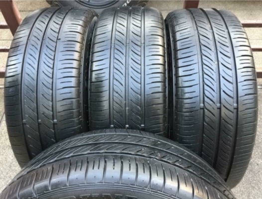ยาง​ Dunlop​ 205 55 16 กลางปี18 ดอกเต็ม ไม่มี​ปะ​ ใช้ยาว ราคา​ไม่​แพง​
