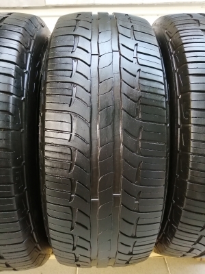 ยาง​ BF Goodrich​ 265​ 65 17 ปี18 ดอกเต็ม ไม่มี​ปะ​ เนื้อนิ่มๆ ใช้ยาว ราคาไม่​แพง​