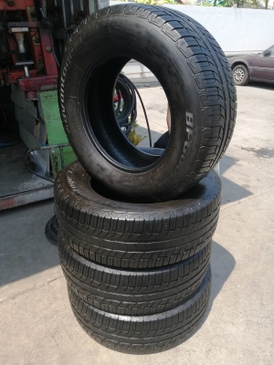 ยาง​ BF Goodrich​ 265​ 65 17 ปี18 ดอกเต็ม ไม่มี​ปะ​ เนื้อนิ่มๆ ใช้ยาว ราคาไม่​แพง​