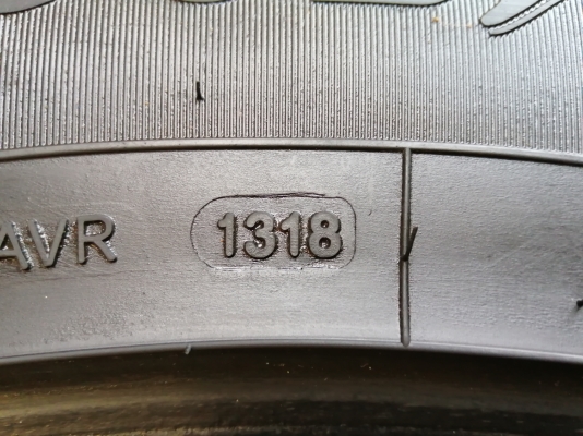 ยาง​ Goodyear​ 265​ 65 17 ปี18 ดอกเต็ม ​ใช้ยาว ราคาไม่​แพง​
