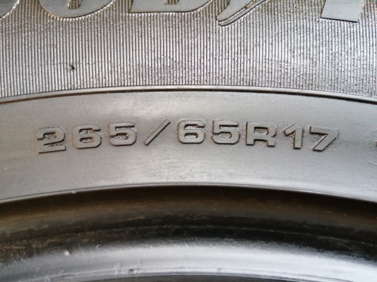 ยาง​ Goodyear​ 265​ 65 17 ปี18 ดอกเต็ม ​ใช้ยาว ราคาไม่​แพง​