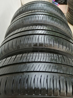 ยาง​ Michelin​ 175​ 65 15 ปี18 ดอกเต็ม ​ไม่มี​ปะ​ เนื้อ​นิ่ม​ๆ​ ใช้ยาว ราคาไม่​แพง​