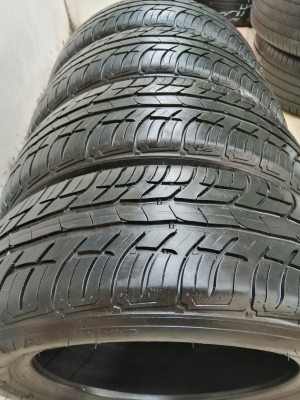 ยาง​ BF​ Goodrich​ 185​ 60 15 ปี18 ดอกเต็ม ​ไม่มี​ปะ​ เนื้อ​นิ่ม​ๆ​ ใช้ยาว ราคาไม่​แพง​