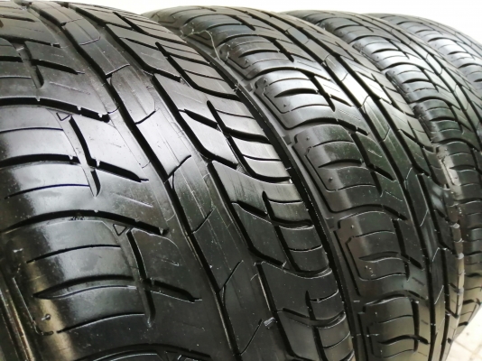 ยาง​ BF​ Goodrich​ 185​ 60 15 ปี18 ดอกเต็ม ​ไม่มี​ปะ​ เนื้อ​นิ่ม​ๆ​ ใช้ยาว ราคาไม่​แพง​