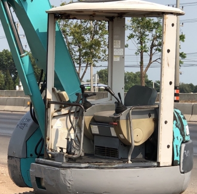ขายรถขุด KOBELCO SK50UR-2 นำเข้าเองจากญี่ปุ่น สภาพสวยพร้อมใช้ มีVDOการทำงานครับ ขายรถขุด KOBELCO SK50UR-2 นำเข้าเองจากญี่ปุ่น สภาพสวยพร้อมใช้ มีVDOการทำงานครับ