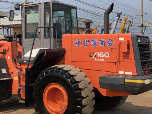 ขายรถตักล้อยาง HITACHI LX160-7 (TCM L32-3) นำเข้าเองจากญี่ปุ่น สภาพสวยพร้อมใช้ มีVDOการทำงานครับ ขายรถตักล้อยาง HITACHI LX160-7 (TCM L32-3) นำเข้าเองจากญี่ปุ่น สภาพสวยพร้อมใช้ มีVDOการทำงานครับ