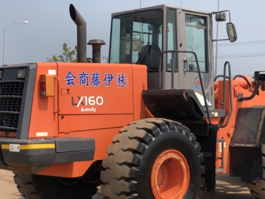 ขายรถตักล้อยาง HITACHI LX160-7 (TCM L32-3) นำเข้าเองจากญี่ปุ่น สภาพสวยพร้อมใช้ มีVDOการทำงานครับ ขายรถตักล้อยาง HITACHI LX160-7 (TCM L32-3) นำเข้าเองจากญี่ปุ่น สภาพสวยพร้อมใช้ มีVDOการทำงานครับ