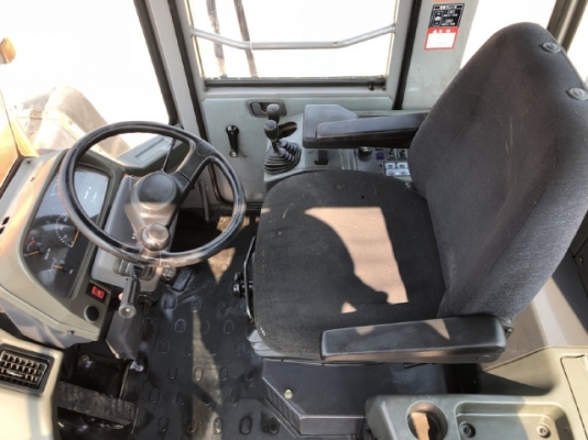 ขายรถตักล้อยาง HITACHI LX160-7 (TCM L32-3) นำเข้าเองจากญี่ปุ่น สภาพสวยพร้อมใช้ มีVDOการทำงานครับ ขายรถตักล้อยาง HITACHI LX160-7 (TCM L32-3) นำเข้าเองจากญี่ปุ่น สภาพสวยพร้อมใช้ มีVDOการทำงานครับ