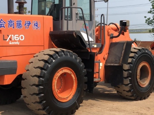 ขายรถตักล้อยาง HITACHI LX160-7 (TCM L32-3) นำเข้าเองจากญี่ปุ่น สภาพสวยพร้อมใช้ มีVDOการทำงานครับ ขายรถตักล้อยาง HITACHI LX160-7 (TCM L32-3) นำเข้าเองจากญี่ปุ่น สภาพสวยพร้อมใช้ มีVDOการทำงานครับ