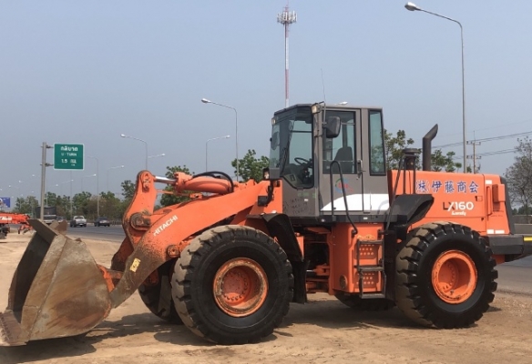 ขายรถตักล้อยาง HITACHI LX160-7 (TCM L32-3) นำเข้าเองจากญี่ปุ่น สภาพสวยพร้อมใช้ มีVDOการทำงานครับ ขายรถตักล้อยาง HITACHI LX160-7 (TCM L32-3) นำเข้าเองจากญี่ปุ่น สภาพสวยพร้อมใช้ มีVDOการทำงานครับ