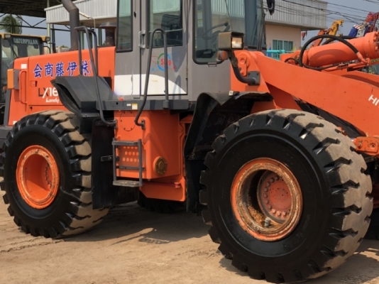 ขายรถตักล้อยาง HITACHI LX160-7 (TCM L32-3) นำเข้าเองจากญี่ปุ่น สภาพสวยพร้อมใช้ มีVDOการทำงานครับ ขายรถตักล้อยาง HITACHI LX160-7 (TCM L32-3) นำเข้าเองจากญี่ปุ่น สภาพสวยพร้อมใช้ มีVDOการทำงานครับ