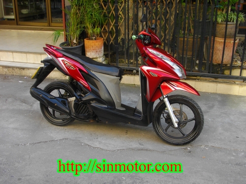 ขาย Honda Click 125i หัวฉีด ตัวท๊อป ล้อแม็ก คอมบายเบรค สวยเท่ห์ เครื่องเยี่ยม ขับดีมาก ราคา 23500 บา