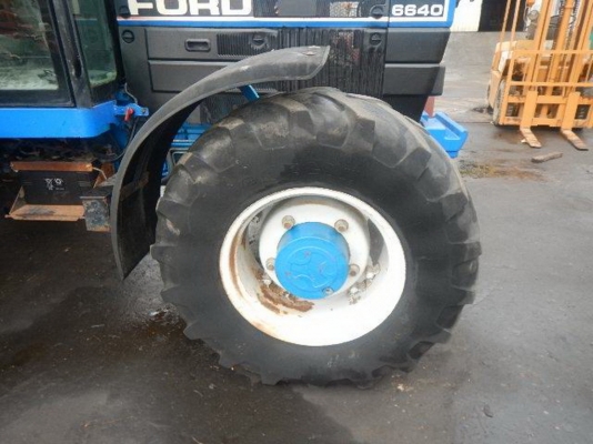 ขาย Ford 6640 2เพลา เพลาคาราโล่ เก่านอก 590000 บาท โทร. 084-5424150 เน้นโทรคับ id line: rapinzat ขาย Ford 6640 2เพลา เพลาคาราโล่ เก่านอก 590000 บาท โทร. 084-5424150 เน้นโทรคับ id line: rapinzat