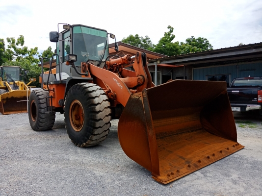 รถตัก เก่านอก ขายถูก HITACHI LX130-7 เก่าญี่ปุ่นแท้ สภาพสวย ราคาไม่แพง โทร.090-986-2521 อ๊อบ